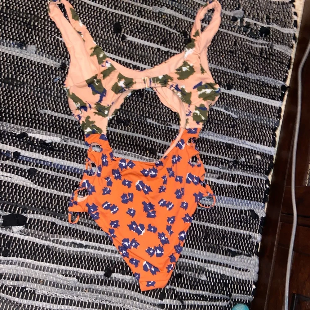 The Bikini Lab feline cut out one piece sz L - Picture 4 of 9